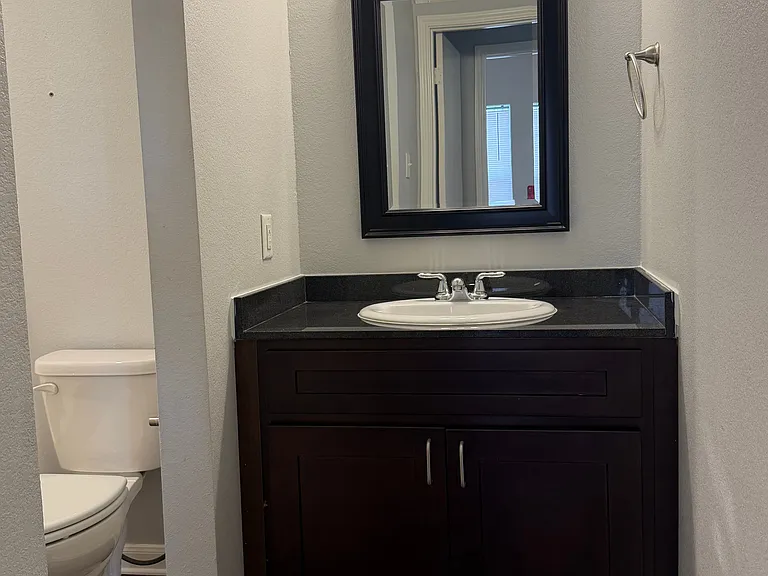 City Center Apartment Homes — Photo 13
