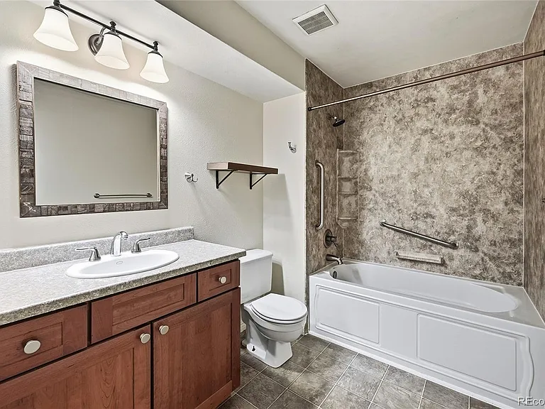 4869 S Dudley St — Photo 11