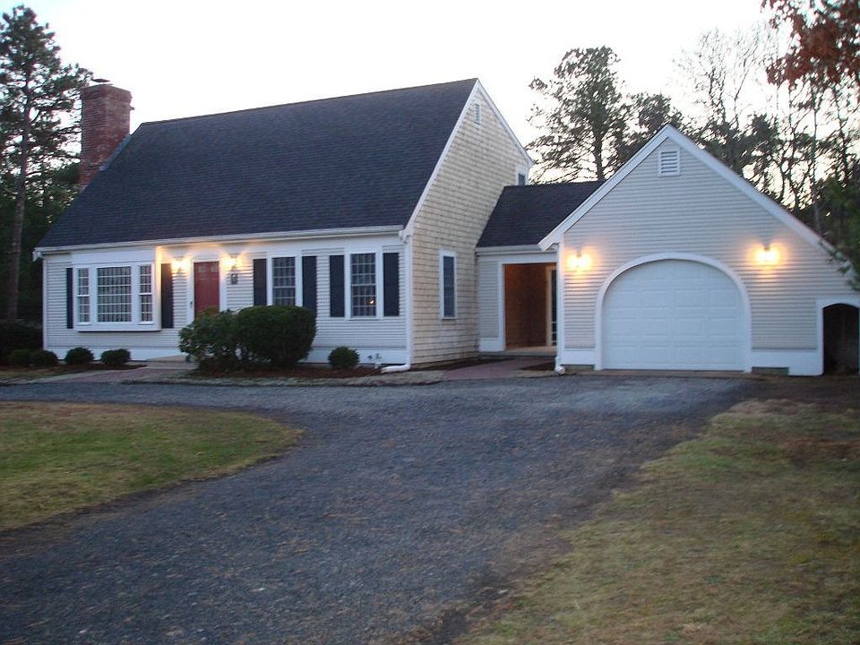 71 Fairhaven Lane, Marstons Mills, MA
