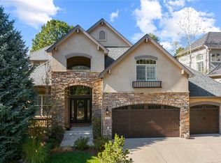 915 Greenridge Ln, Castle Pines, CO 80108