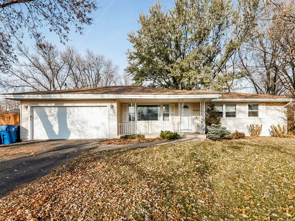 5280 110th St W, Bloomington, MN 55437