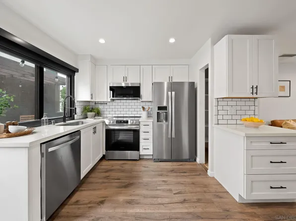 2282 Caminito Pescado Unit 44, San Diego, CA 92107