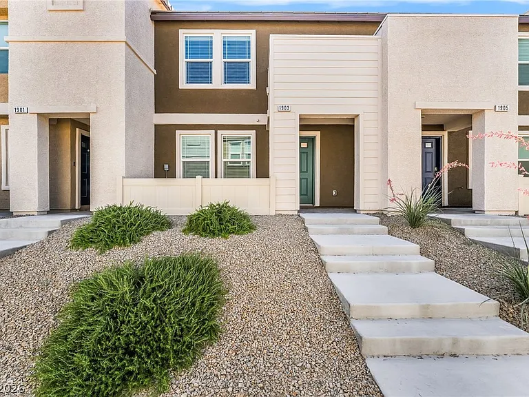 1903 Omaggio Vista St — Photo 2