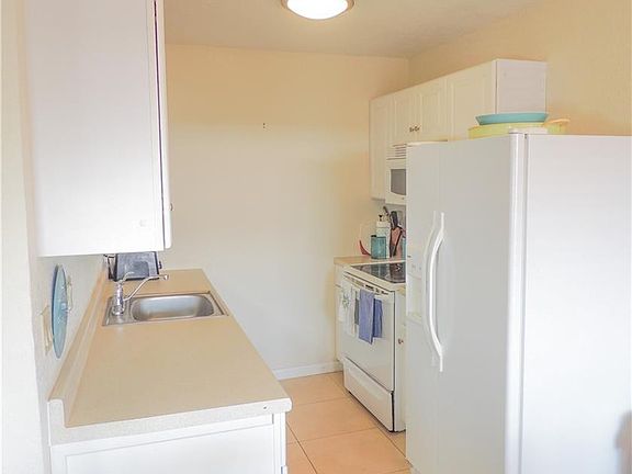 4th image of 4611 Bayshore Dr APT O5