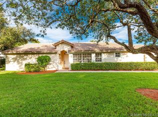 1198 NW 171st Ter, Pembroke Pines, FL 33028