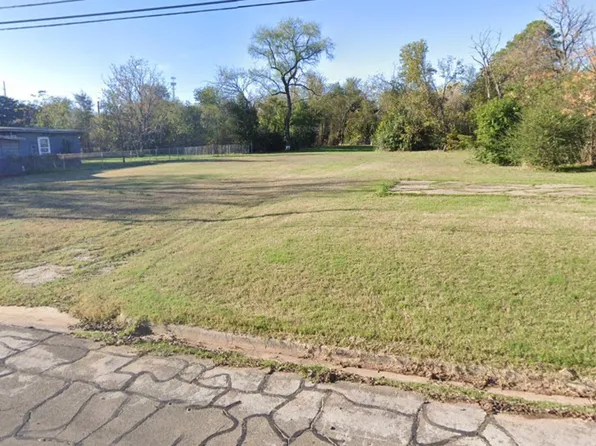 1204 E Calhoun Ave, Waco, TX 76704