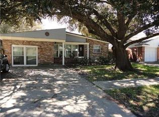 308 Appletree Ln, Gretna, LA 70056