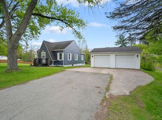 545 Royal Dr, Jackson, MI