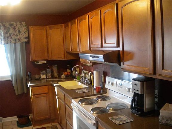 5th image of 3425 Glastonbury Ct