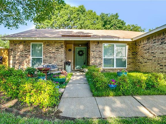 3rd image of 3622 San Remo Dr