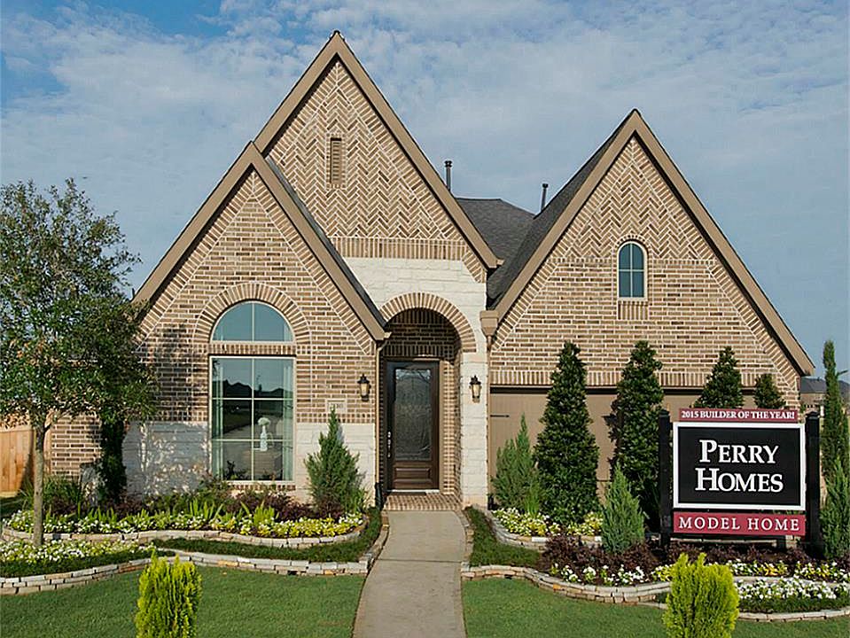 1st image of 28103 Castle Park Ln
