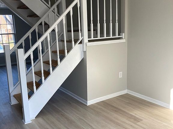 4th image of 7721 Balla Ct