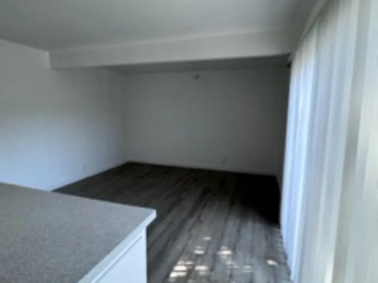 Prada Pointe Apartments — Photo 12