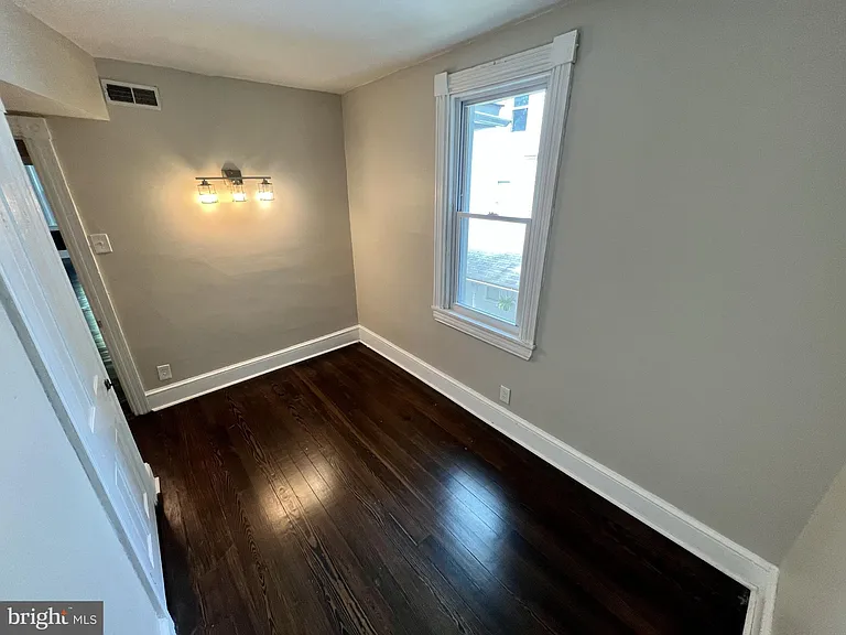 262 E Linden St — Photo 21