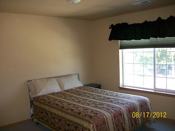 5th image of 1815 Montana St APT D