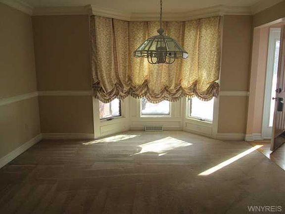5th image of 8347 Black Walnut Dr