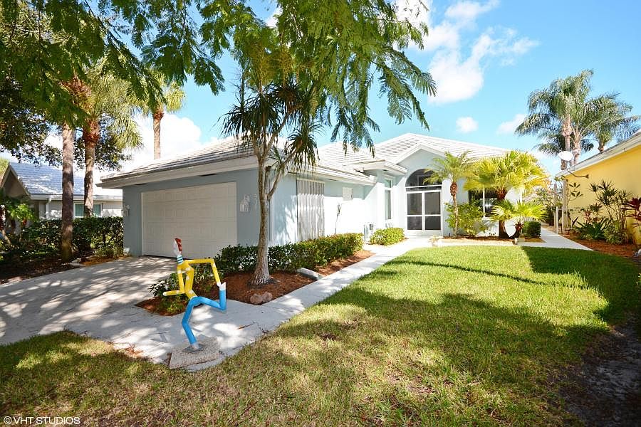 1st image of 930 Bear Island Cir