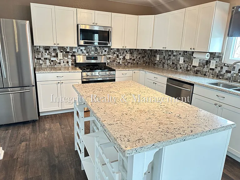 7402 Eagle Rock Dr — Photo 13
