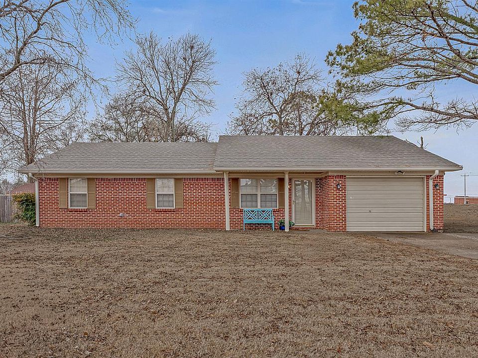 1st image of 100 Jenny Lynn Dr