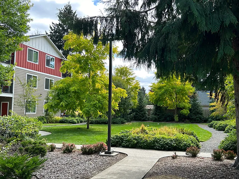 Golf Club Apartments — Photo 20