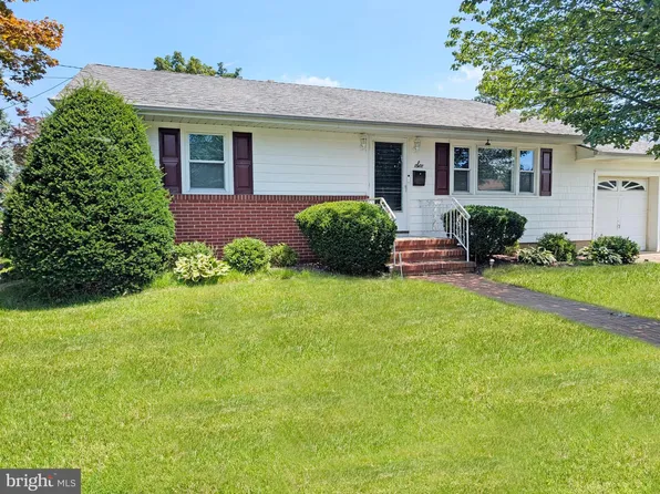 6 Alton Rd, Hamilton, NJ 08619