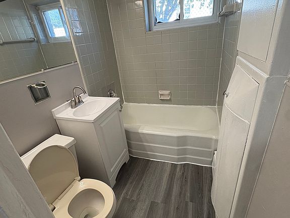 5th image of 85 Price St APT A1