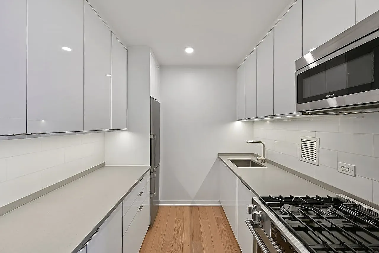 75 West End Avenue — Photo 3