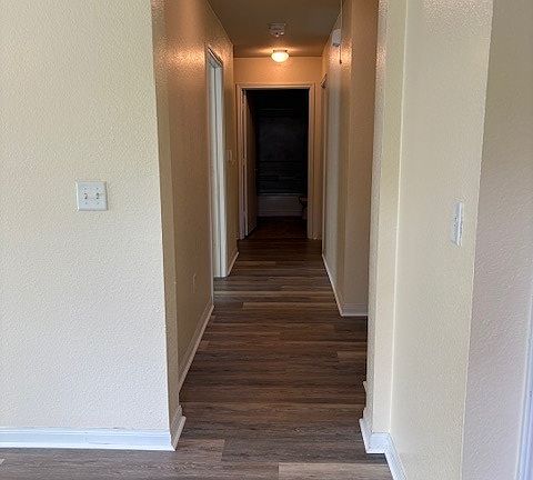 3rd image of 619 N Vionett Ln