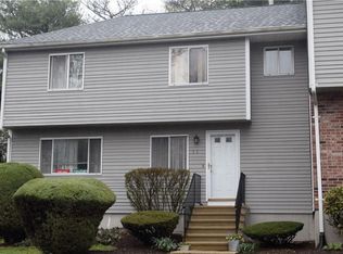 55 Leedham St APT 1-1, Attleboro, MA 02703