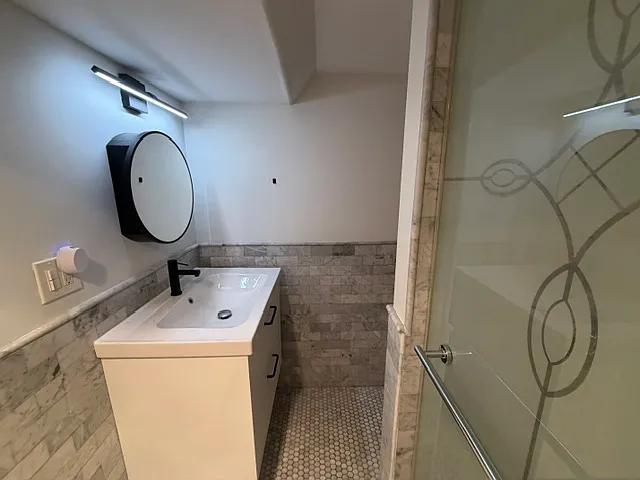Studio, $2,950 — Photo 2
