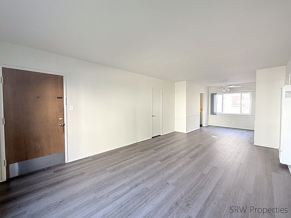 3rd image of 1116 N Louise St #15