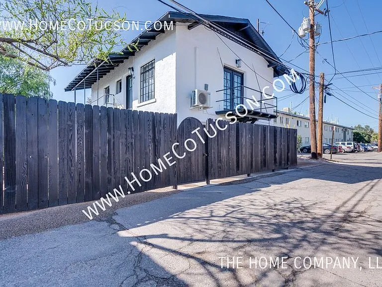 940 E Florita St — Photo 2
