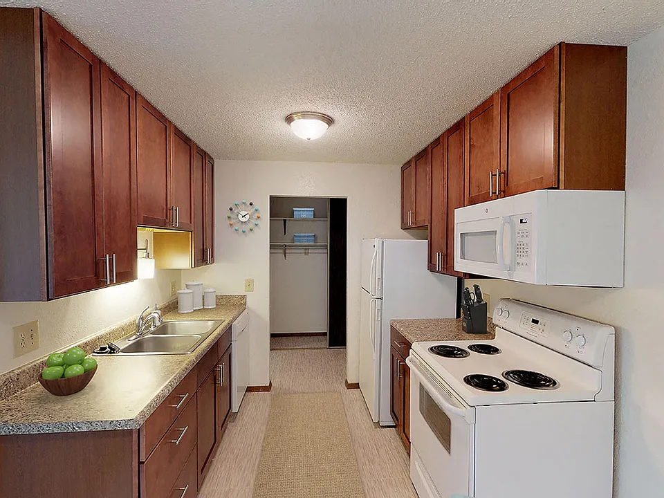 Candlewood Apartments