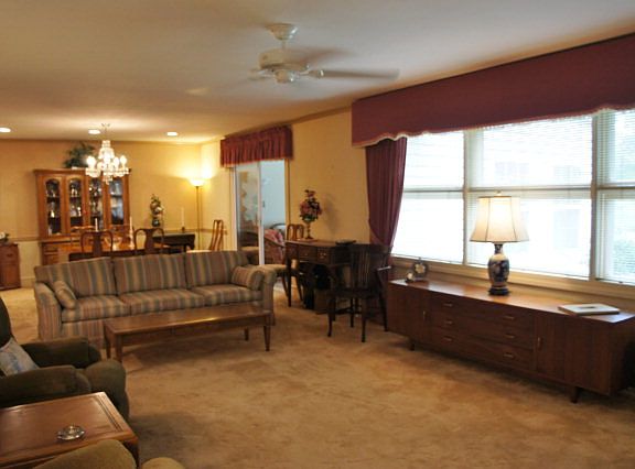 2nd image of 177 Grove Park Cir