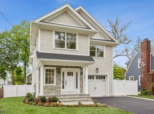 4 Shadylawn Dr, Madison Boro, NJ 07940