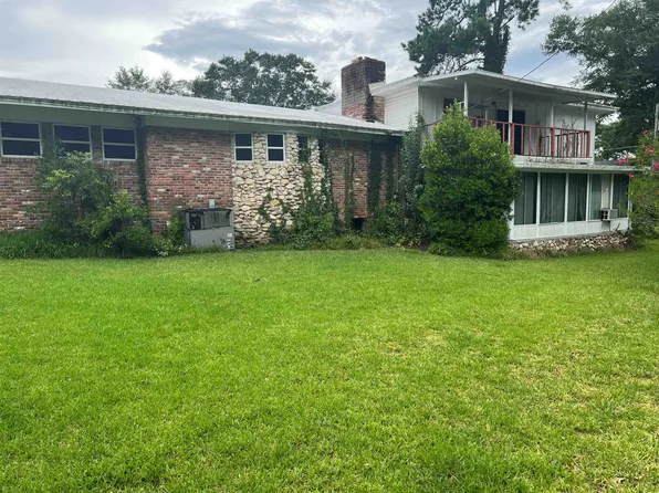 920 Smith St, Quincy, FL 32351