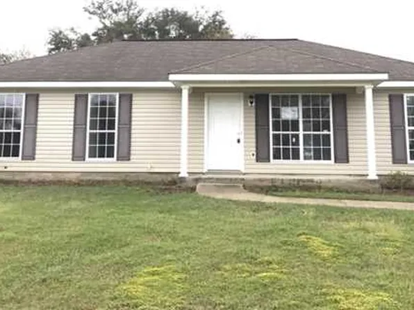 8175 Meadowood Dr, Citronelle, AL 36522