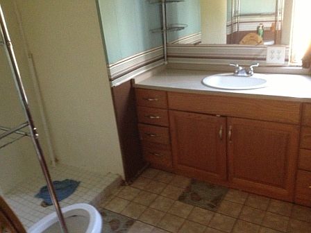 Bathroom w/ Standup shower