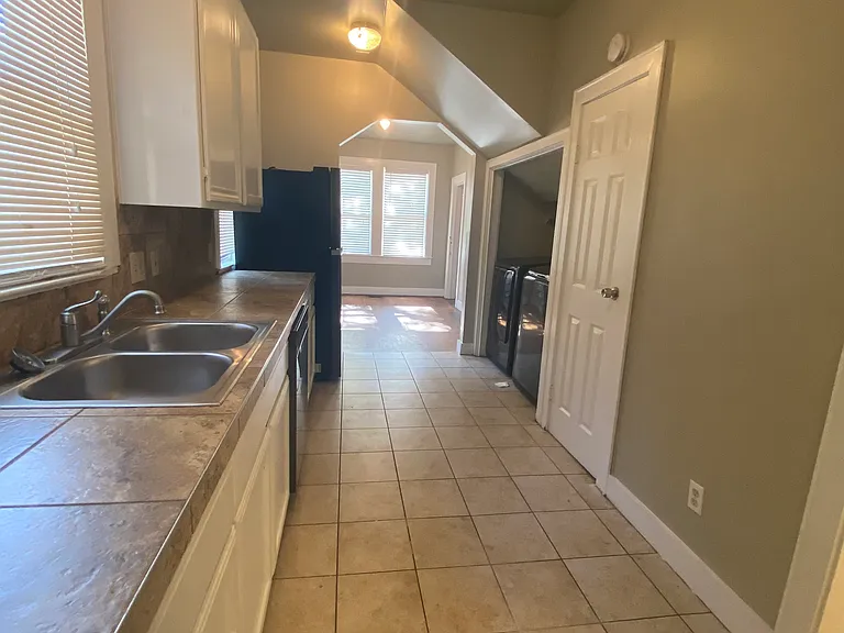 2714 Whitis Ave #A — Photo 41