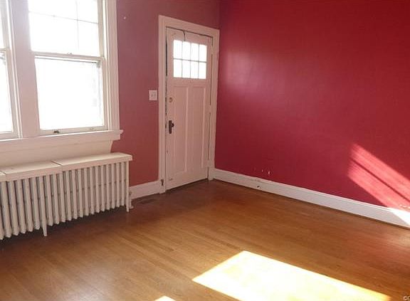 5th image of 1604 E Laburnum Ave