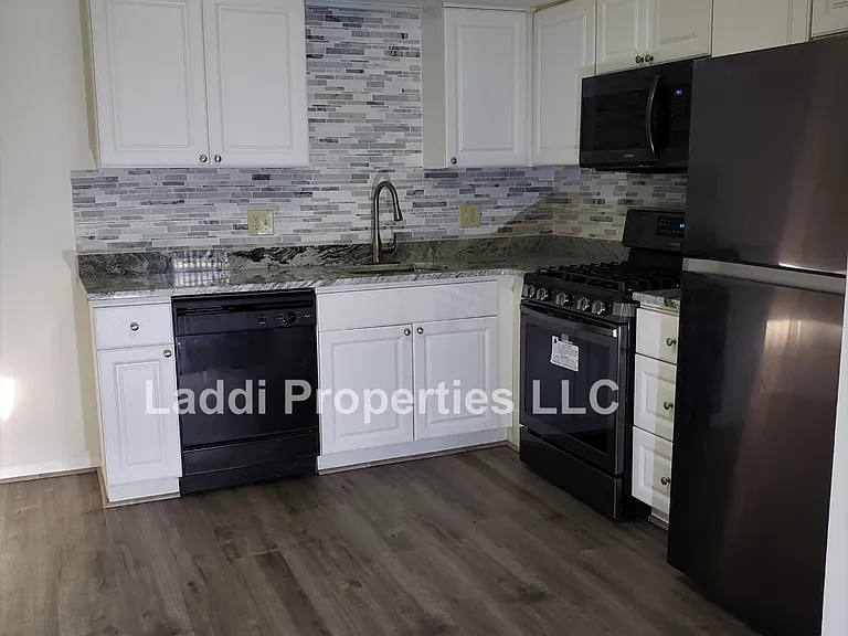 86 Beacon St #2 — Photo 1
