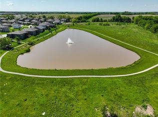 18725 W 193rd St, Spring Hill, KS 66083