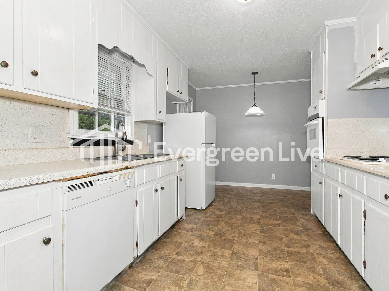 3 bed, 1.0 bath, 1485 sqft, $1,295 — Photo 4