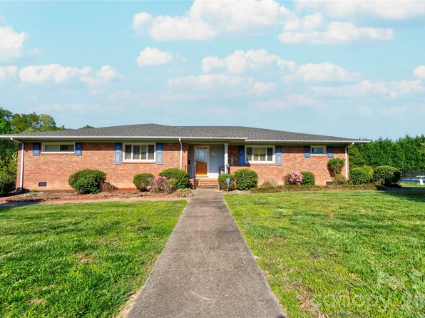 316 Maner Rd, Kings Mountain, NC 28086