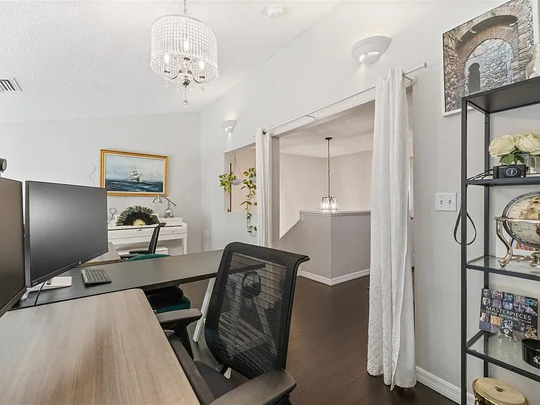 4265 Brentwood Park Cir — Photo 19