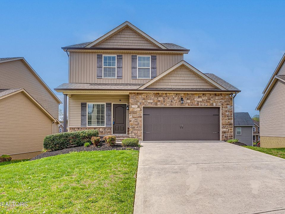 1st image of 1631 Silver Spur Ln
