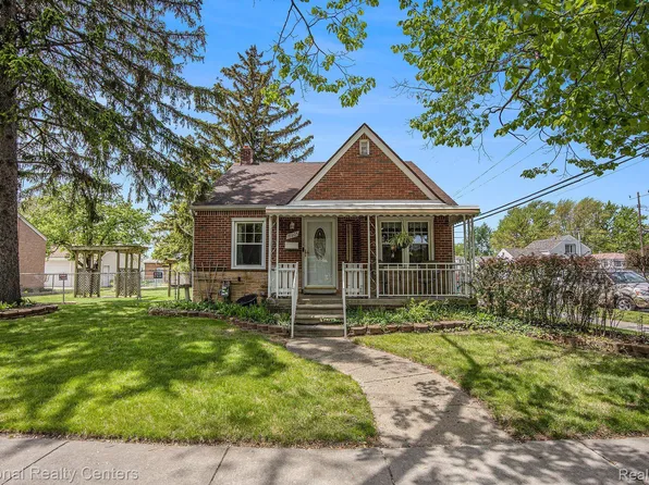 18805 Henry St, Melvindale, MI 48122
