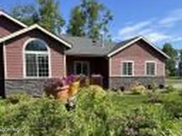1200 N Bloodstone Cir, Wasilla, AK 99654