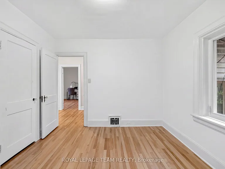 131 Acacia Ave — Photo 20