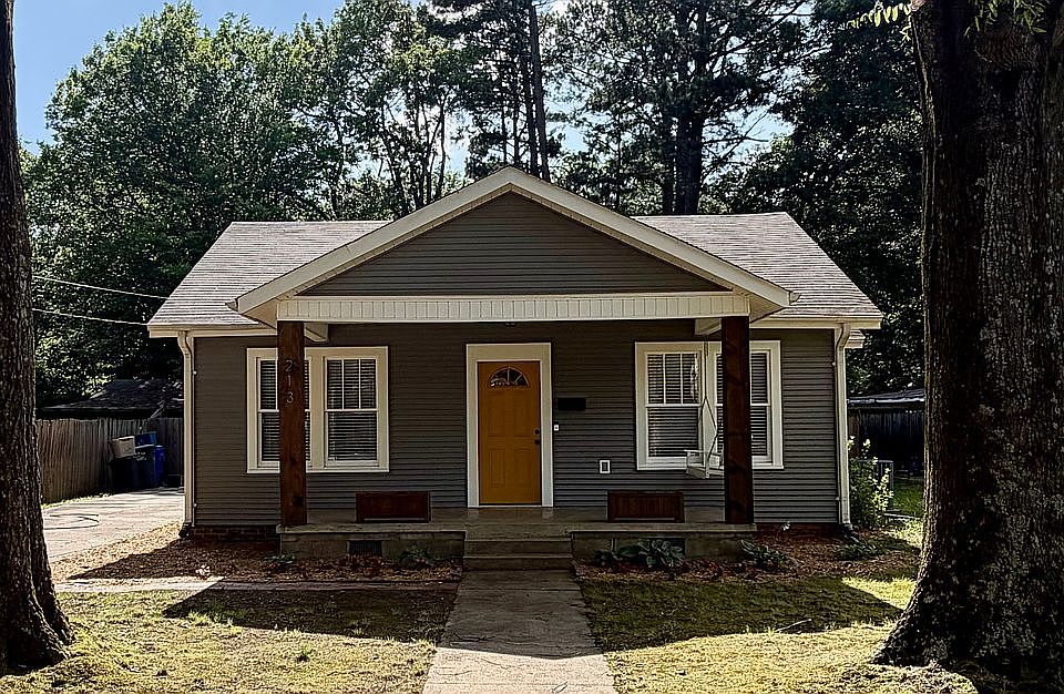 1st image of 213 Locust Ave